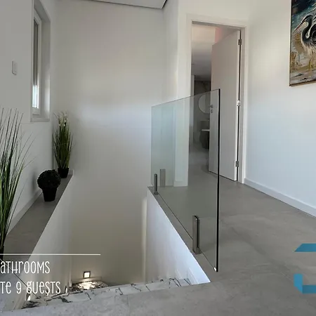 Arada - 4 In 1 Private Property, Free Parking And Hot Tub Nyaraló