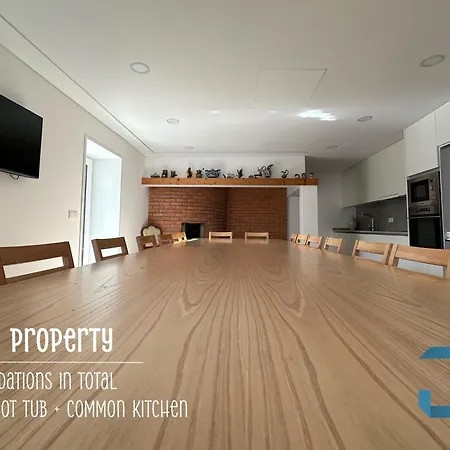 Arada - 4 In 1 Private Property, Free Parking And Hot Tub Holiday home