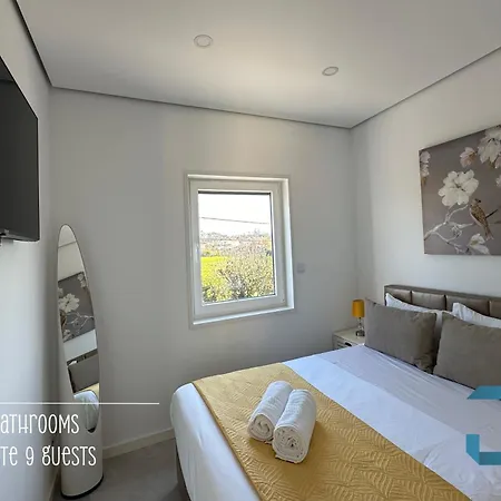 Arada - 4 In 1 Private Property, Free Parking And Hot Tub *