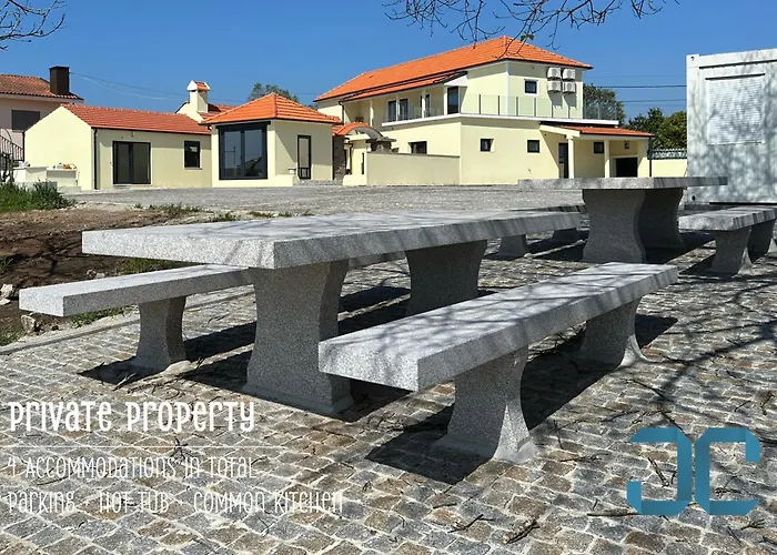 Semesterbostad Arada - 4 In 1 Private Property, Free Parking And Hot Tub