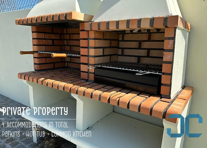 Arada - 4 In 1 Private Property, Free Parking And Hot Tub *