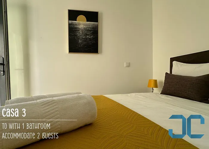 Arada - 4 In 1 Private Property, Free Parking And Hot Tub Feriehus *