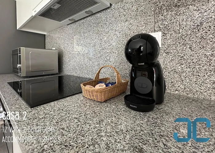 Arada - 4 In 1 Private Property, Free Parking And Hot Tub * Arada (Aveiro)