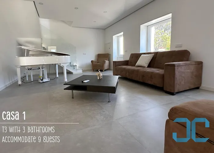 Arada - 4 In 1 Private Property, Free Parking And Hot Tub Feriehus *